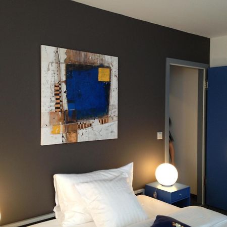 Hotel Au Boeuf Rouge à Crassier Extérieur photo