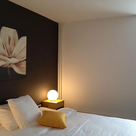 Hotel Au Boeuf Rouge à Crassier Extérieur photo