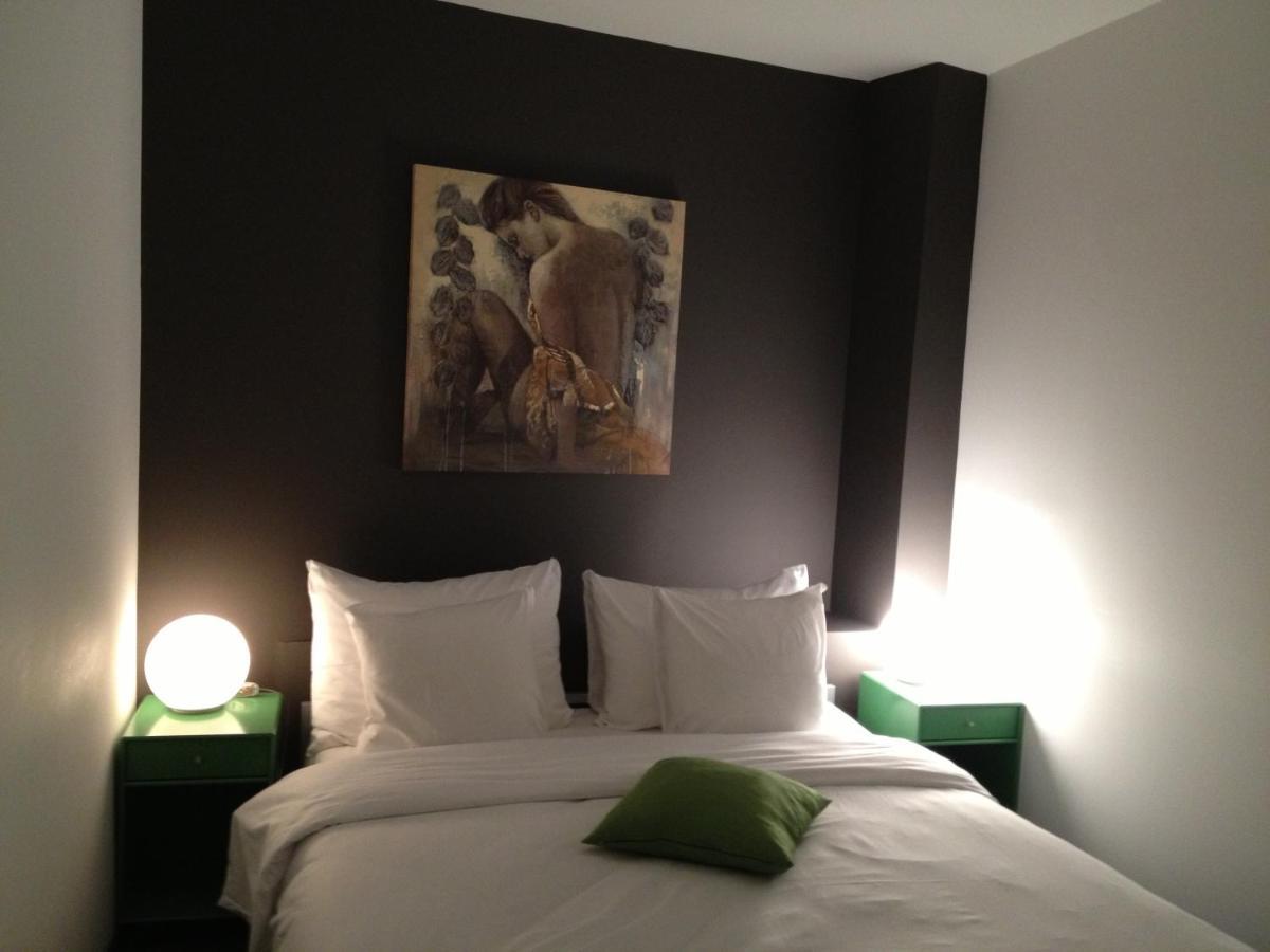 Hotel Au Boeuf Rouge à Crassier Extérieur photo