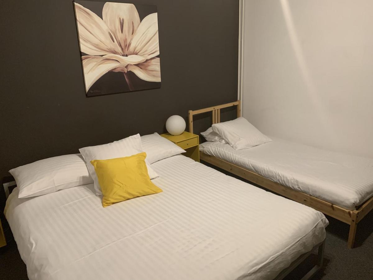 Hotel Au Boeuf Rouge à Crassier Extérieur photo